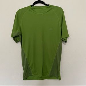 Patagonia capilene green baselayer mens short sleeve sz.M